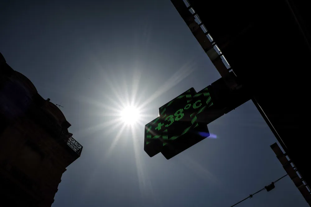 Europe Faces Record-Breaking Heat Wave, Triggering Warnings and Reported Deaths