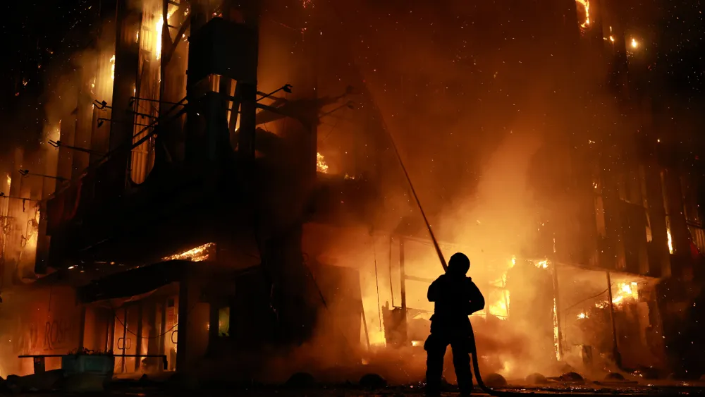 Escalation in Russia-Ukraine Conflict: Attacks Intensify as Zelenskyy Meets Global Leaders
