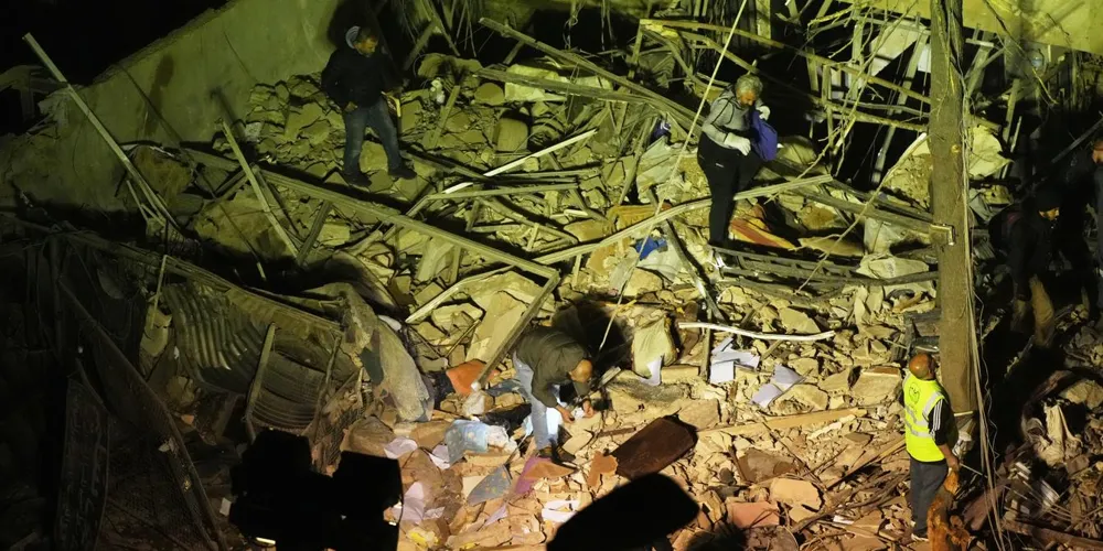 Israel Strikes Beirut's Southern Suburbs Targeting Hezbollah Commander