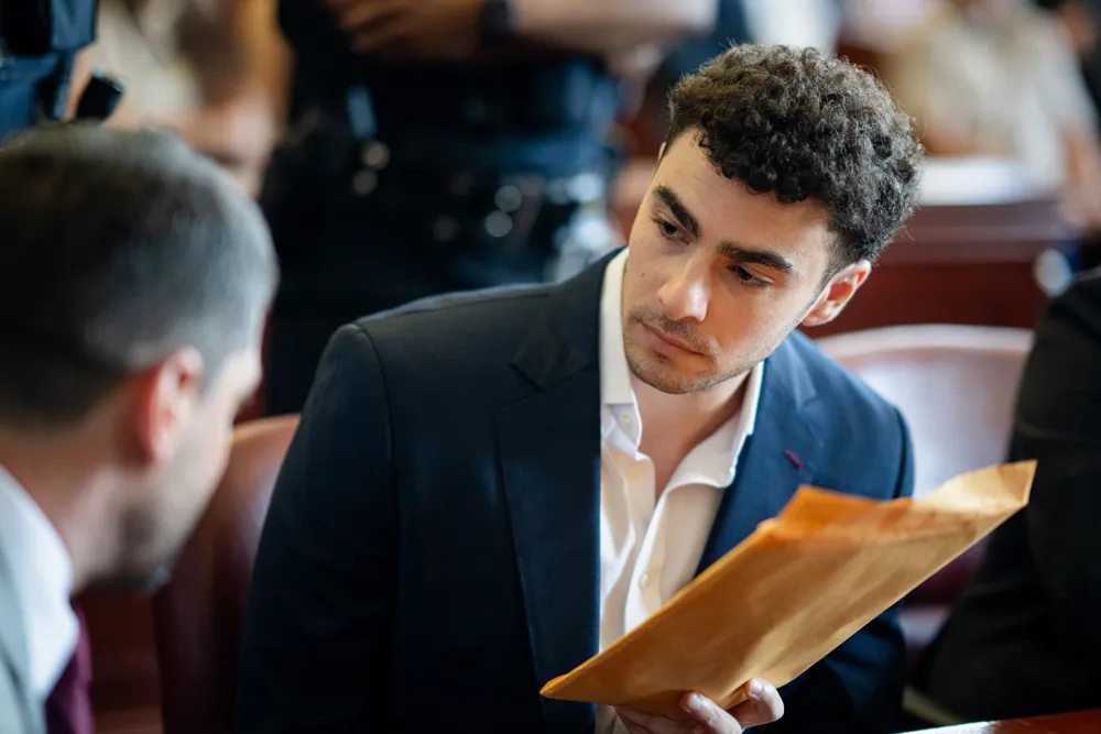 Luigi Mangione Withdraws Psychiatric Defense in High-Profile Murder Trial