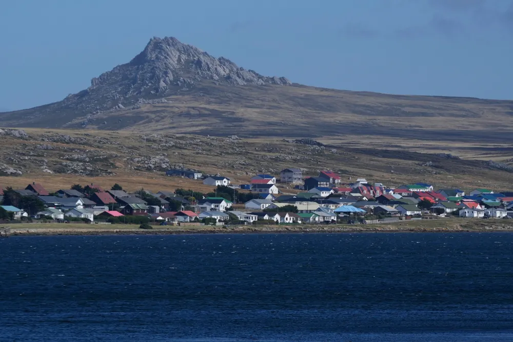 Milei Intensifies Falklands Dispute with UK, Threatens Sanctions on Oil Projects