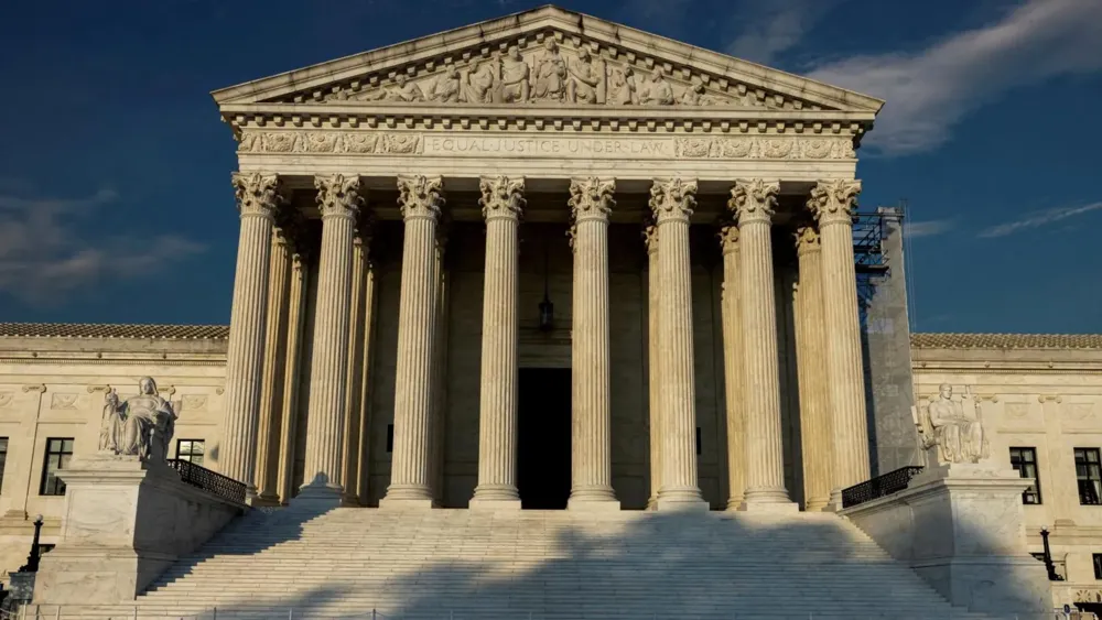 Supreme Court Blocks Alabama's Execution by Nitrogen Gas for Jeffrey Lee