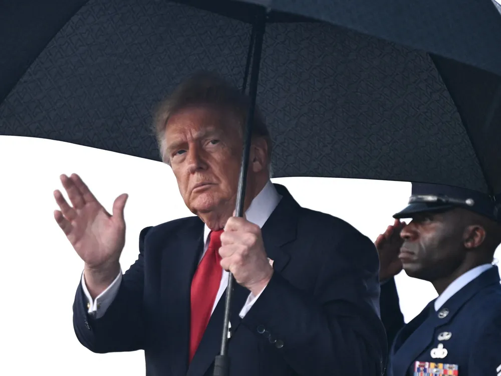 Trump Optimistic About Iran Talks, Military Strikes Remain a Threat