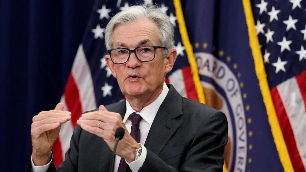 Trump Renewed Threats to Fire Federal Reserve Chair Powell Amid Investigations