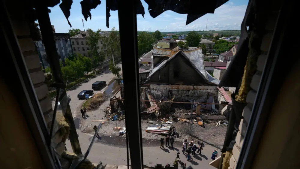 Zelenskiy Challenges Russia's Claims on Kostiantynivka Amid Ongoing Combat