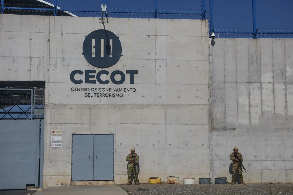 10 Americans Released in U.S.-Venezuela Prisoner Exchange