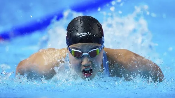 Chinese Swimming Prodigy Yu Zidi Shines at World Aquatics Championships