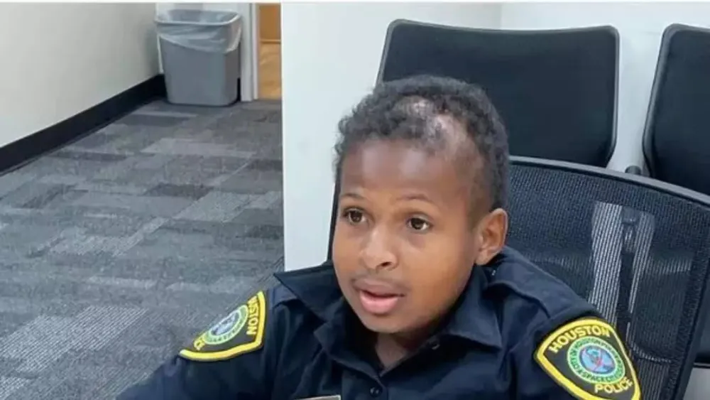 13-Year-Old DJ Daniel Becomes Youngest Secret Service Agent After Meeting President Trump