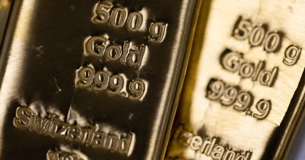 3 key indicators for beginner investors to consider gold in 2025