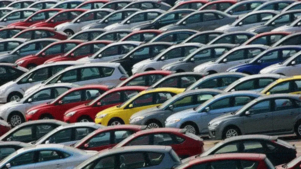 76% of Used Car Buyers in India Are First-Time Purchasers, Women Making Up 26%