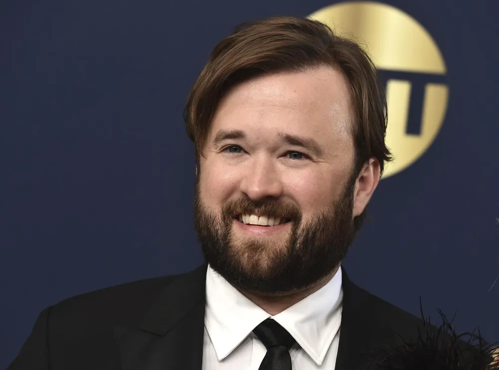 Haley Joel Osment Issues Apology for Antisemitic Slurs During Recent Arrest