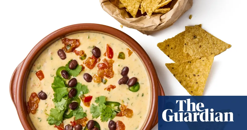 A Guide to Crafting the Perfect Chilli Con Queso Recipe