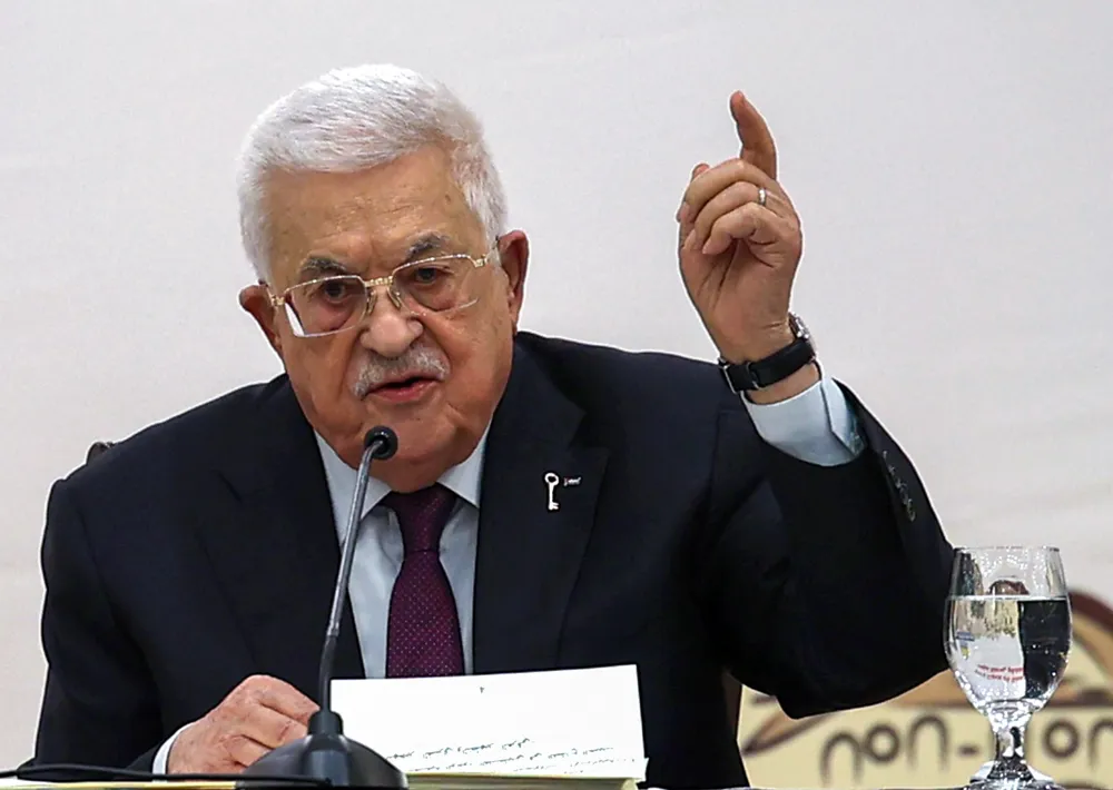 Abbas Calls on Hamas to Release Hostages Amid Continued Israeli Military Action