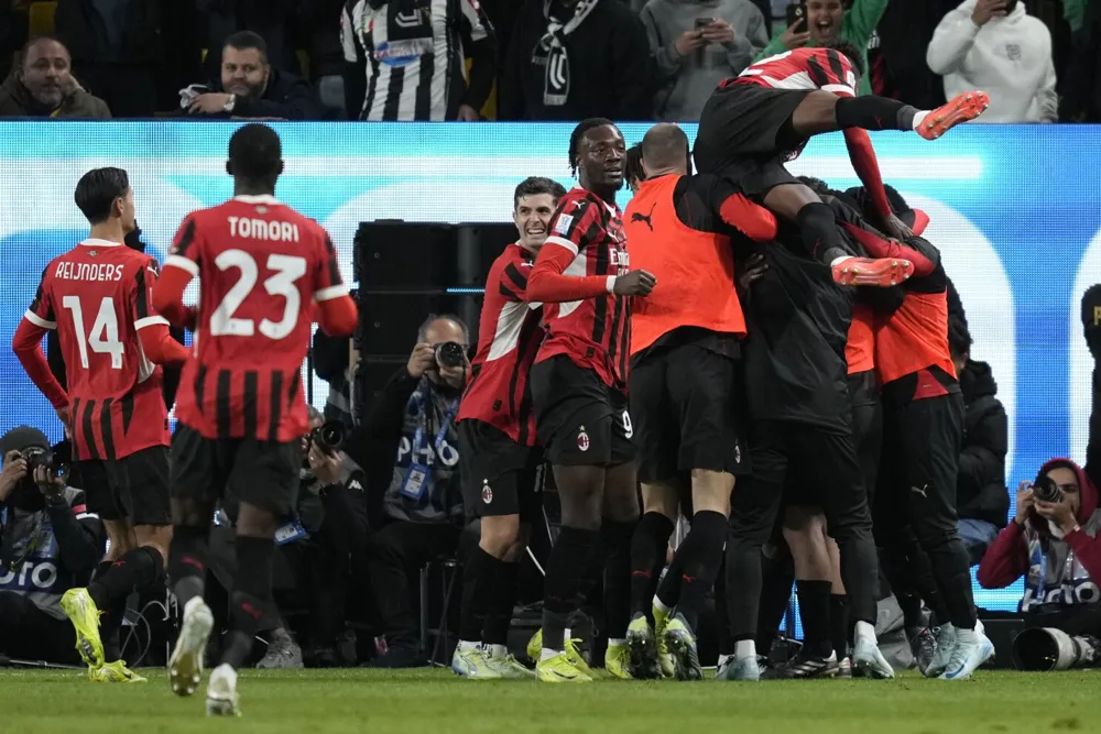 AC Milan defeats Juventus 2-1 to reach Super Cup final against Inter