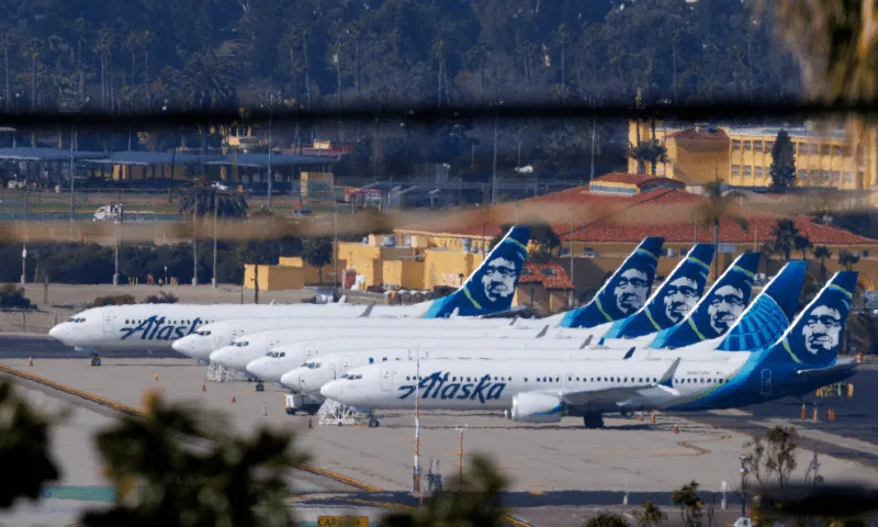Alaska Airlines Grounds All Flights Due to IT Outage
