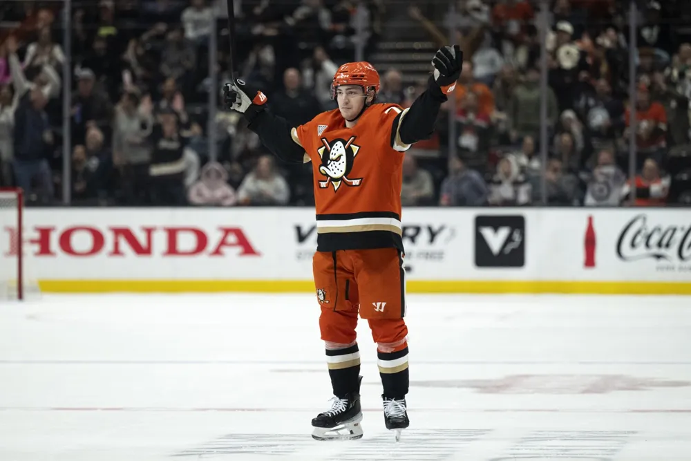 Anaheim Ducks extend Frank Vatrano's contract for three years worth $18 million