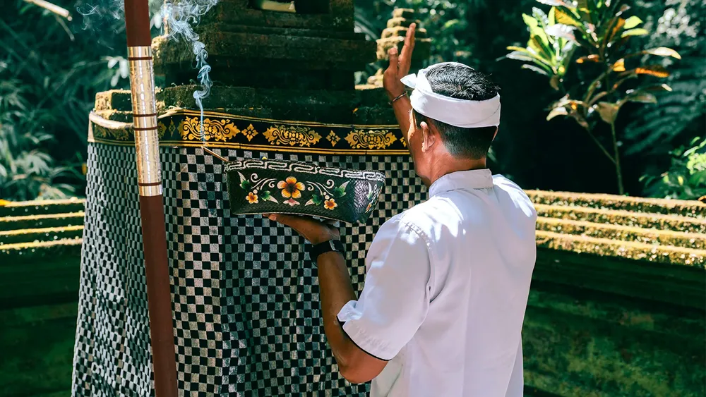 Ancient Balinese purification ritual gains popularity among tourists