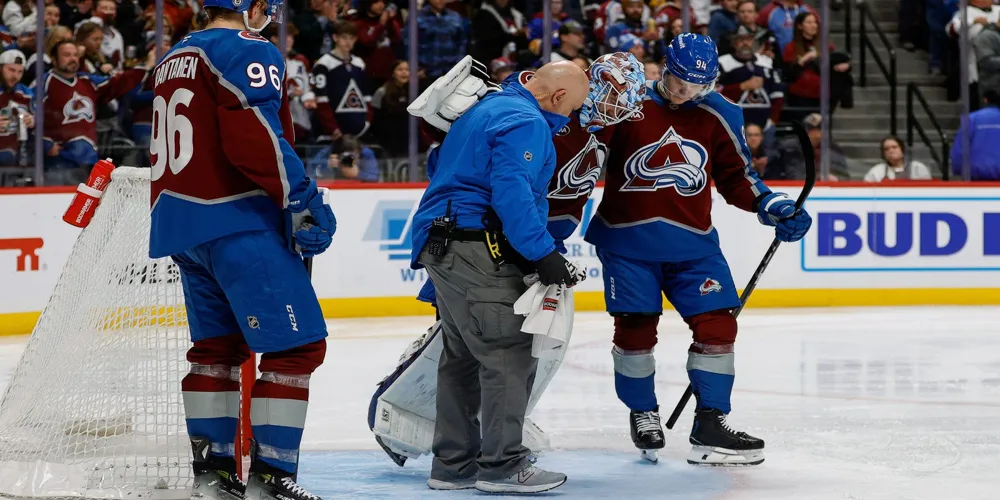 Avalanche Coach Calls Sabres' Goal Past Injured Wedgewood 'Insanity'