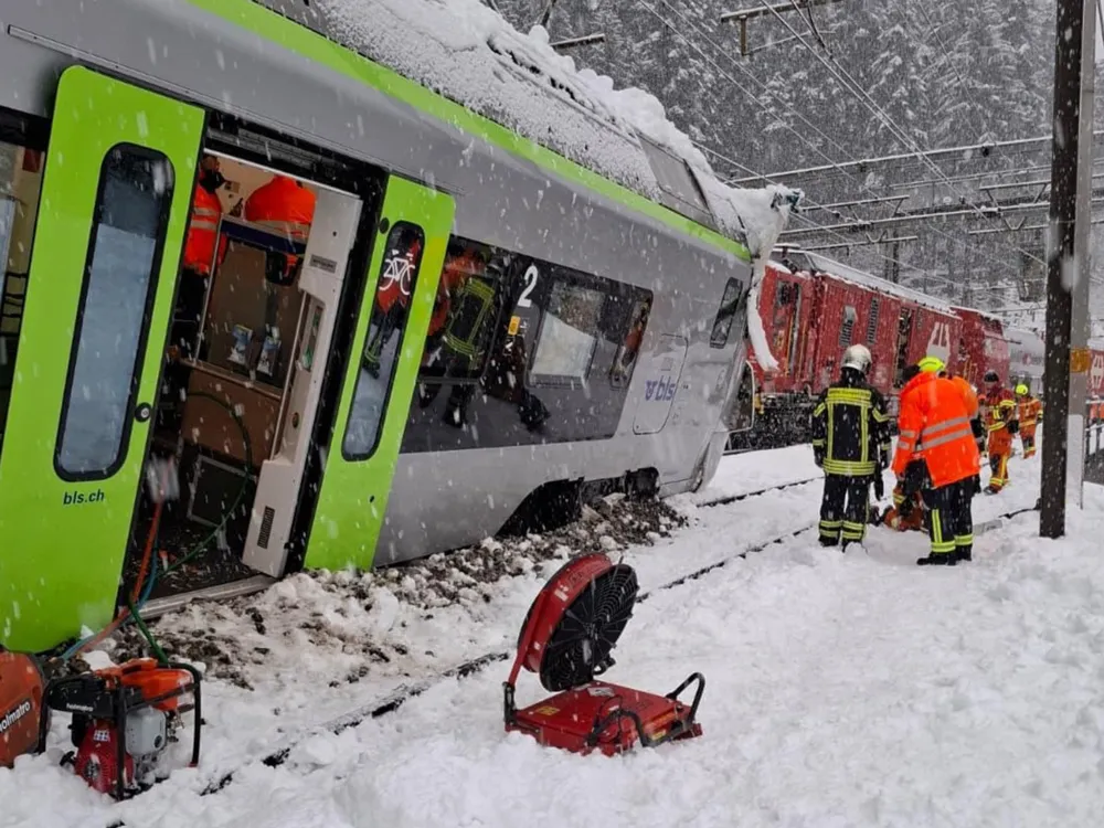 Avalanche Derails Train in Southern Switzerland, Injuring Five