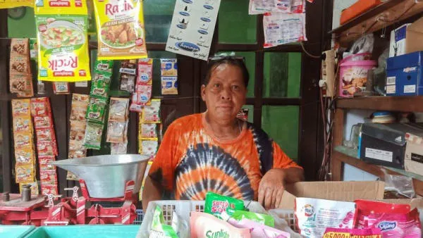 Bali Bombing Survivor Fears Cutbacks to Essential Aid Amid Indonesia's Budget Reductions