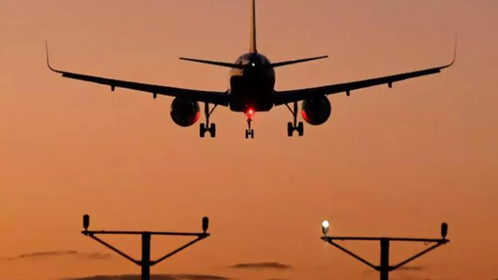 Balloon sightings trigger Vilnius airport traffic suspension; flights diverted