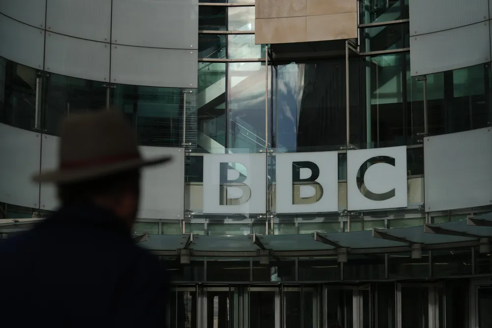 Trump Plans $1 to $5 Billion Lawsuit Against BBC Over Misleading Speech Edit