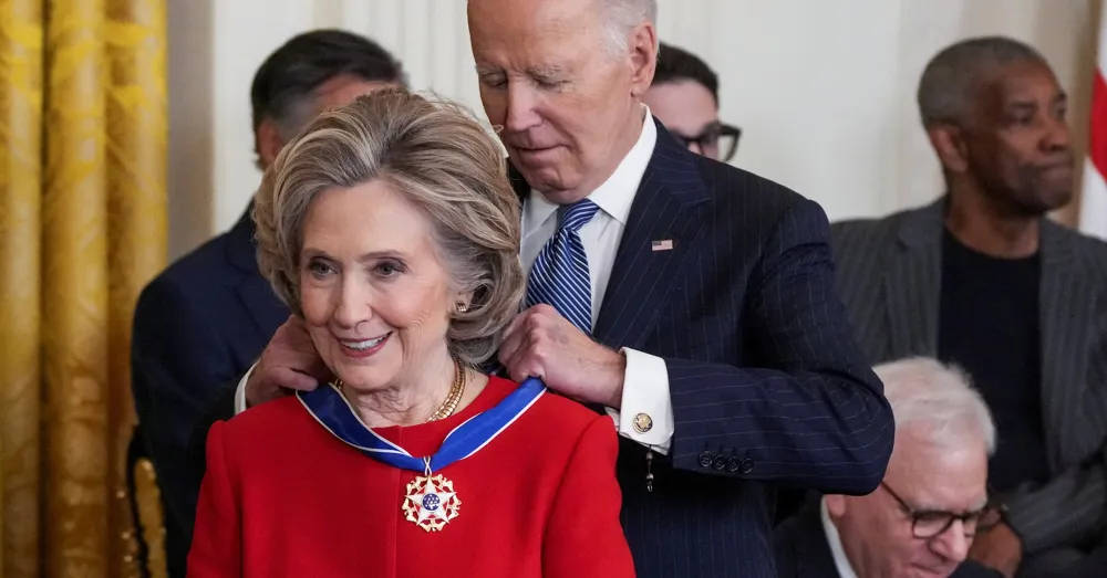 Biden Bestows Presidential Medal of Freedom on Clinton, Fox, Washington