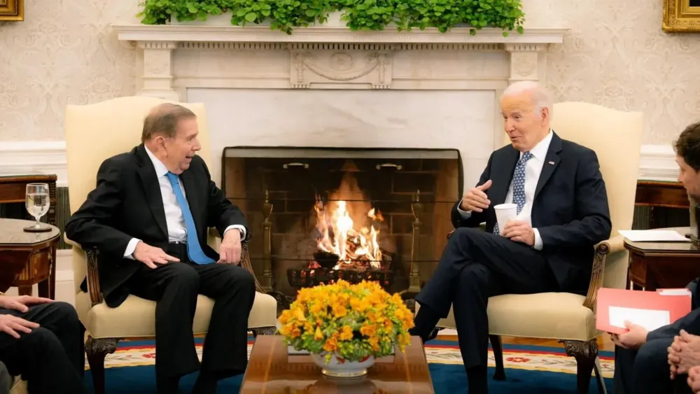 Biden Calls Edmundo González 