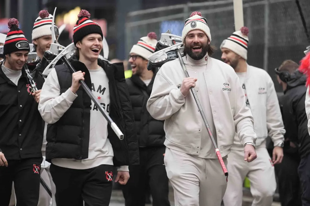 Blackhawks and Bedard Travel to Wrigley Field for the Winter Classic
