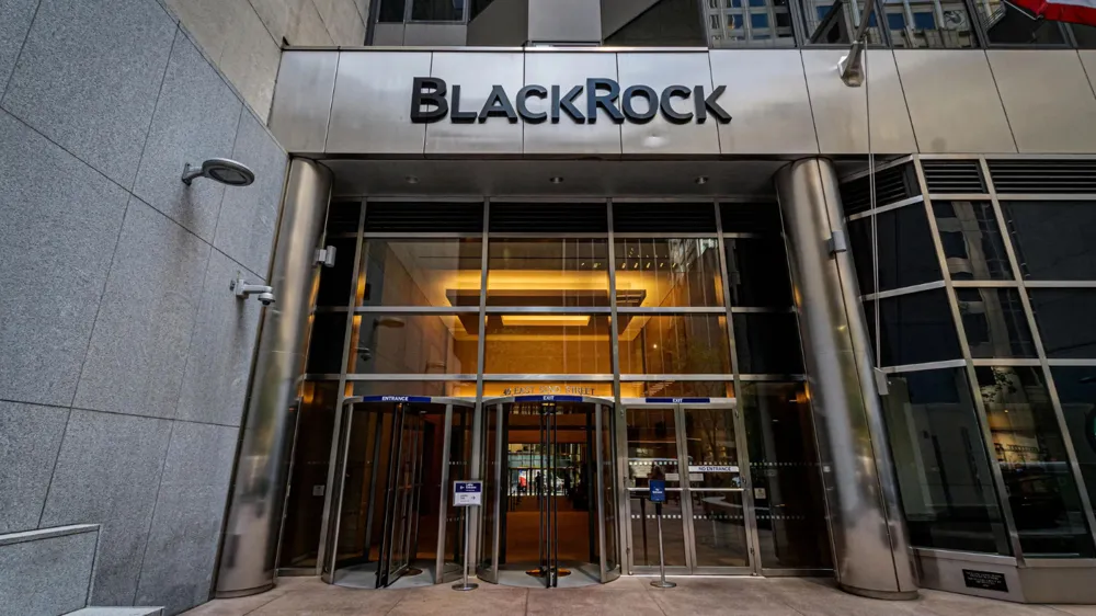 BlackRock Exits Climate Investment Group Amid Growing ESG Withdrawals