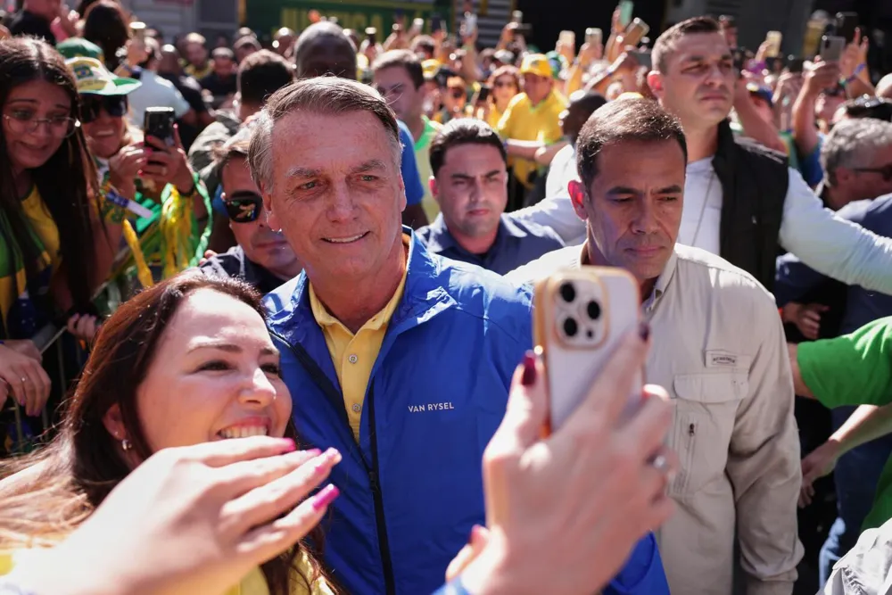 Bolsonaro's Coup Trial: Accusations of Insurrection and Political Persecution