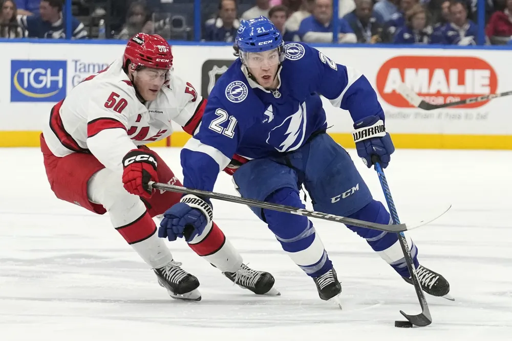 Brayden Point's Late Goal Secures Lightning's 3-2 Victory Over Hurricanes