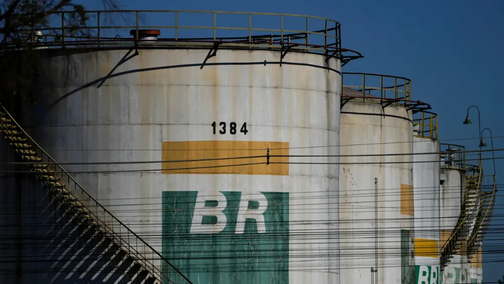 Brazil Approves Petrobras Oil Drilling Near Amazon River Amid Environmental Concerns