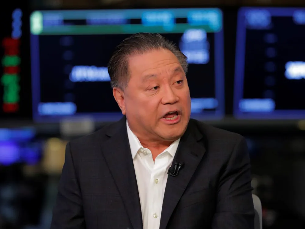 Broadcom Shares Surge on Strong AI Chip Demand Forecast Amid Market Nervousness