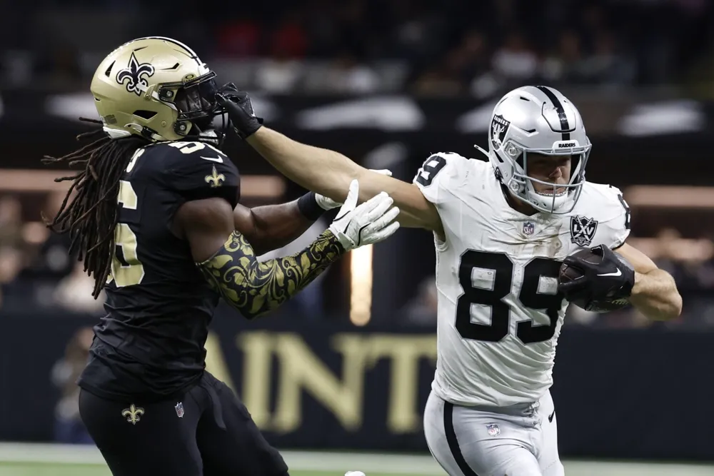 Brock Bowers' Historic Rookie Season with Raiders Faces Timing Challenges for Top Honors