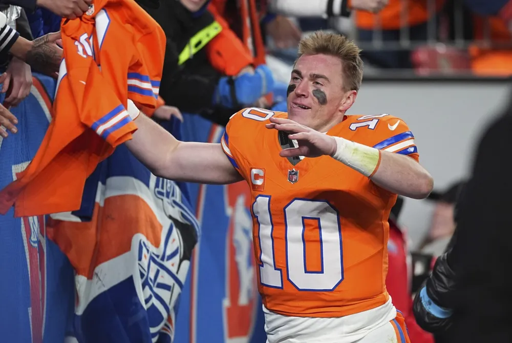 Broncos Gear Up for Playoff Showdown Against Seasoned Bills