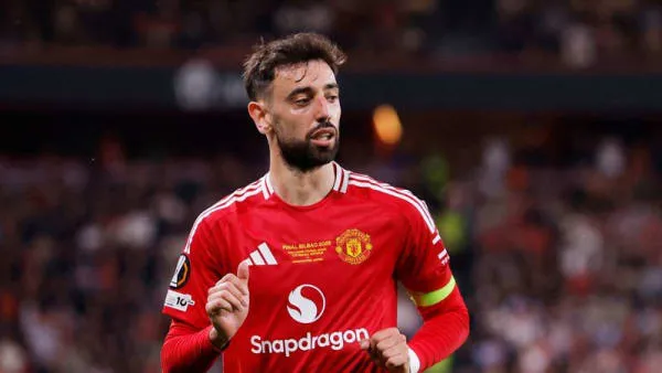 Bruno Fernandes Rejects Lucrative Move to Al-Hilal to Stay with Manchester United