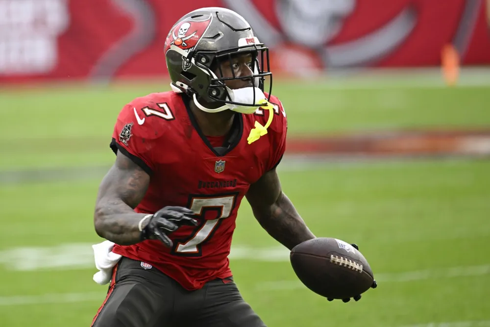 Bucs Aim for Fourth Straight NFC South Title with Strong Playoff Bid