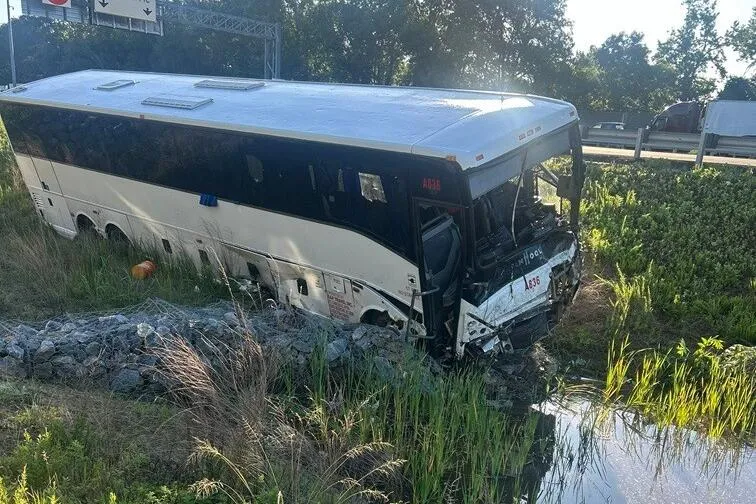 Fatal Bus Crash in Virginia Claims Five Lives, Injures Dozens