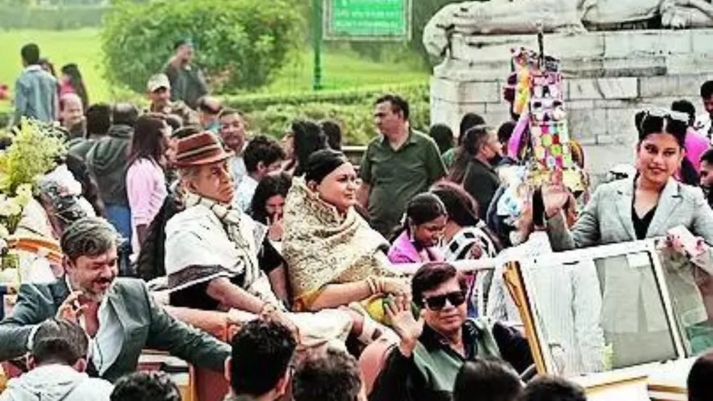 Calcutta Advocate Honors Parents with Sunday Outing in Faux Vintage Car