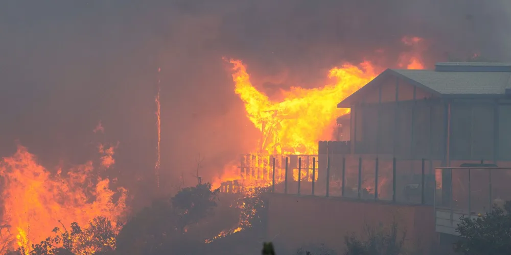 California Wildfire: Palisades Fire Engulfs Nearly 3,000 Acres, Evacuations Ordered