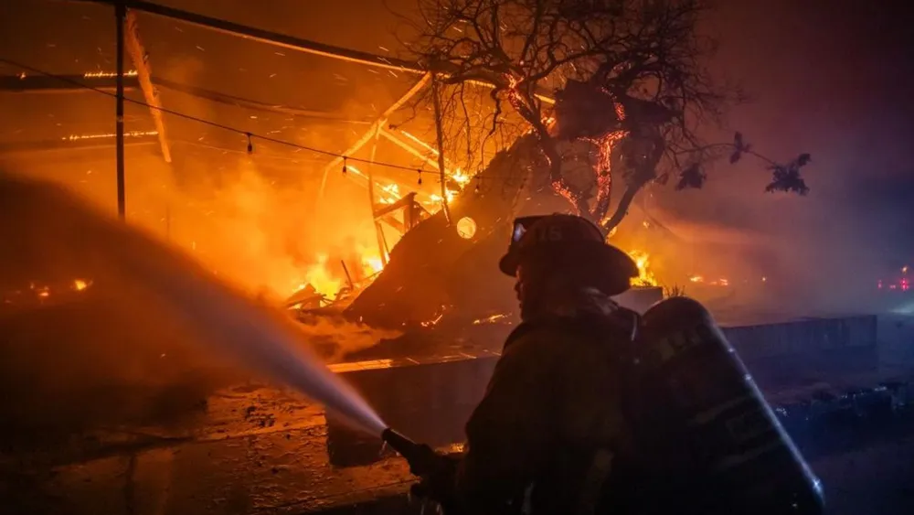 California Wildfires Rage On: Death Toll Rises Amid Emergency Response to Multiple Fires