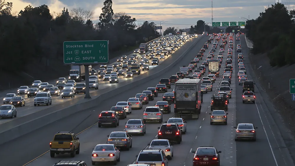 California's Ban on Gas-Powered Cars Encounters Challenges