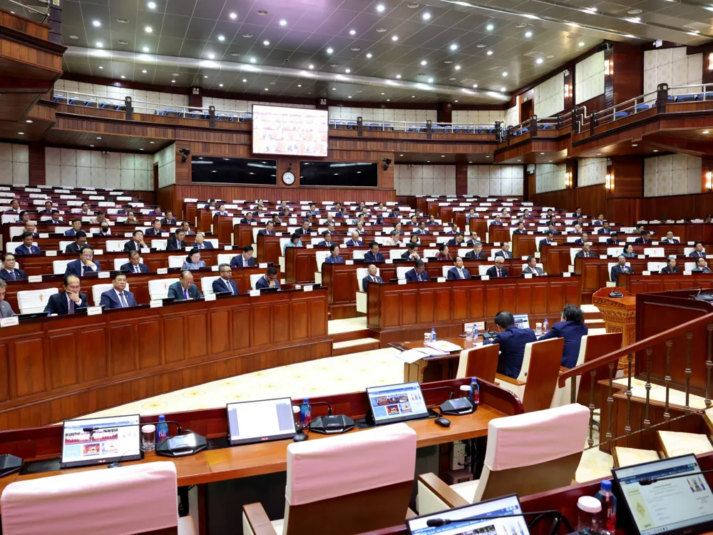 Cambodia Approves Law Allowing Revocation of Citizenship for Foreign Collusion