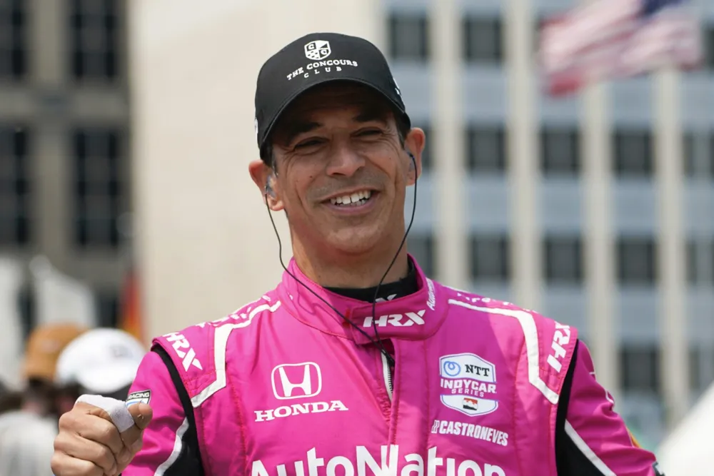 Castroneves to Make NASCAR Debut at Daytona 500 with Trackhouse Racing