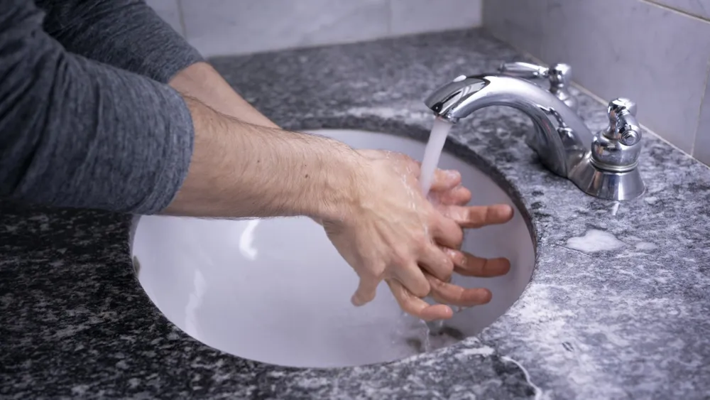 CDC Urges Handwashing Over Sanitizers Amid Norovirus Surge