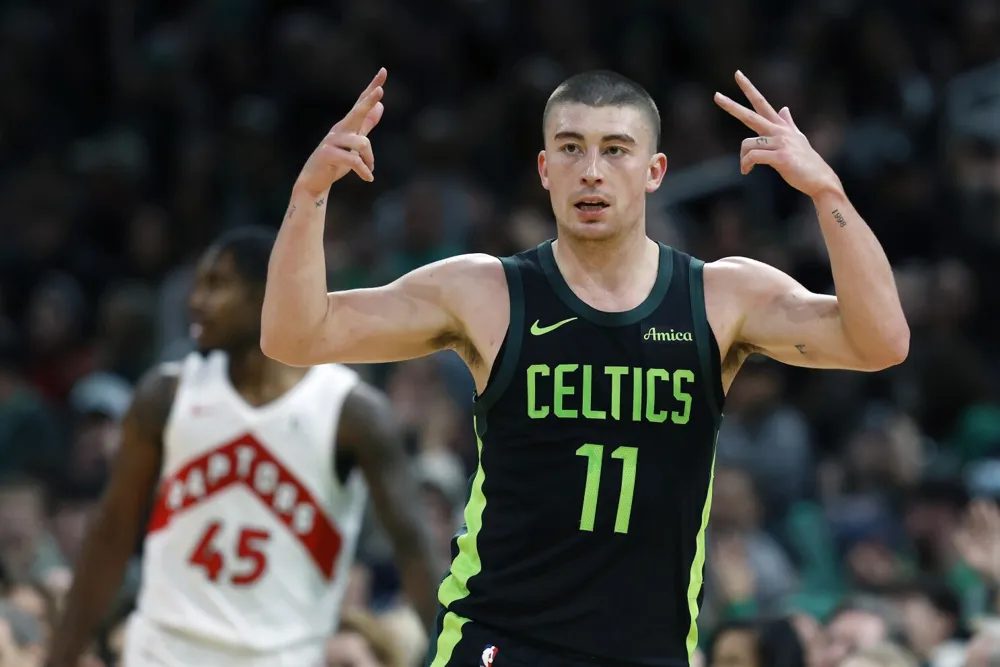 Celtics Dominate Raptors 125-71, Tatum Leads with 23 Points