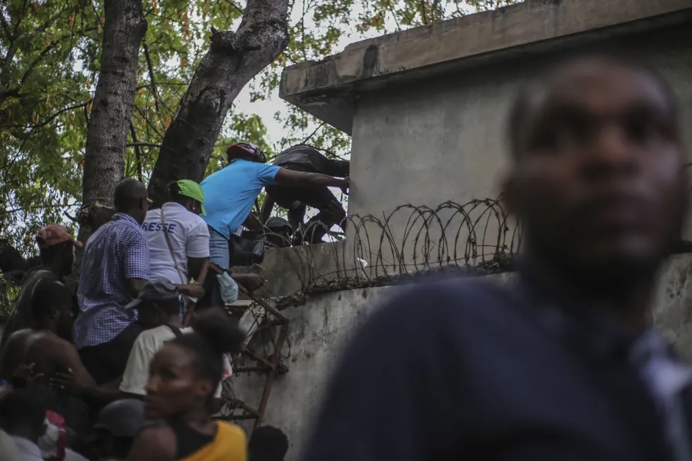 Central American Forces Reinforce Haiti's Efforts to Combat Escalating Gang Violence