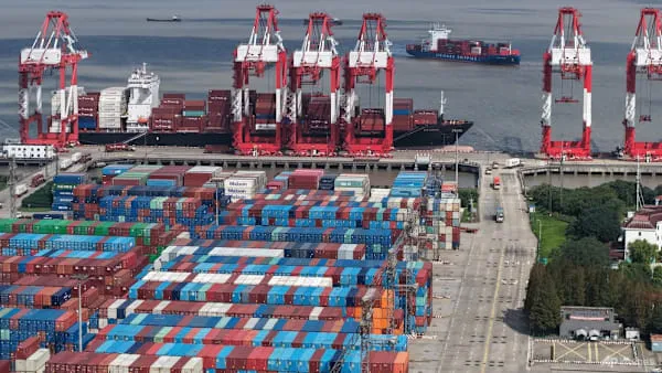 China Achieves Record $1.19 Trillion Trade Surplus in 2025 Amidst Ongoing Trade Tensions