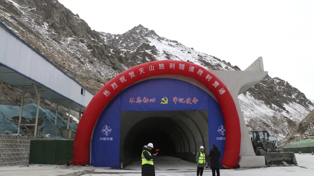 China Completes Longest Express Tunnel in the World